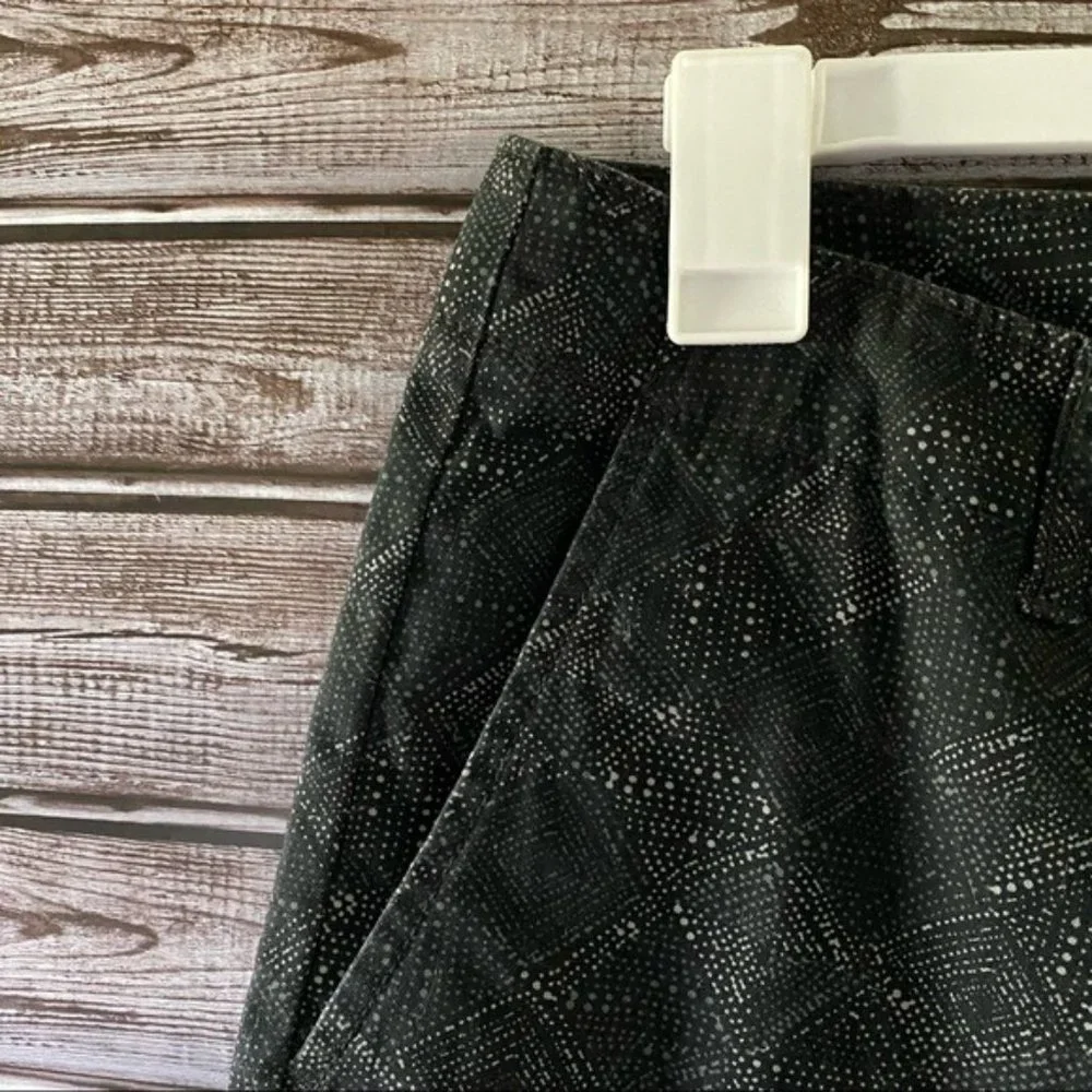 NWT Old‎ Navy Shorts Size 30